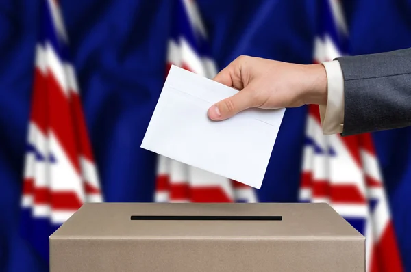 Valet i Storbritannien - röstning vid valurnan — Stockfoto