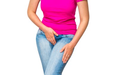 Onu kasık - inkontinans kavramı holding eller kadınla