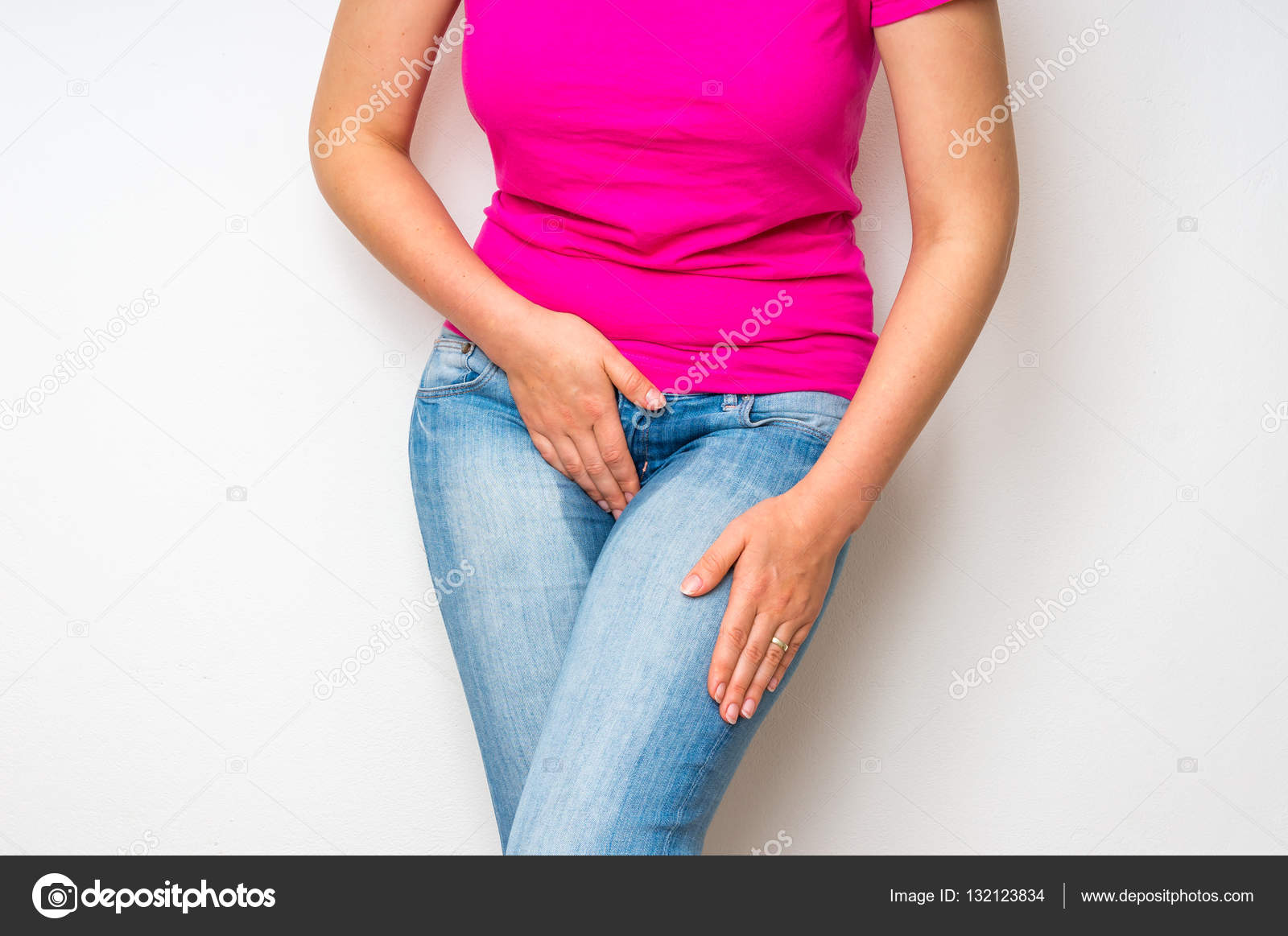 crotch pee holding Jap girl nudist