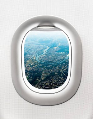 Uçak penceresinden büyük kenti