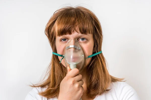 Beteg női beteg oxigén maszk — Stock Fotó