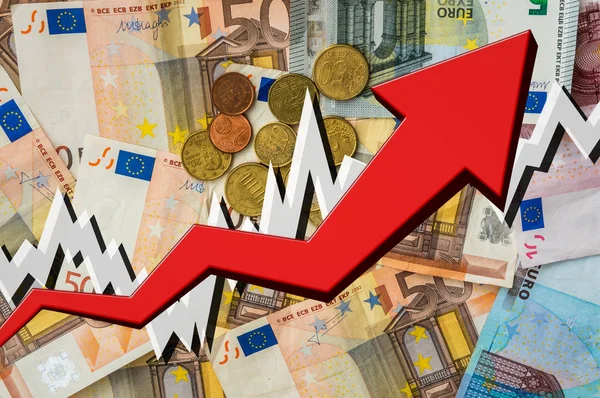 Flecha crescente com fundo monetário do euro — Fotografia de Stock