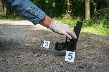 Araştırmacı kanıt - crime scene Investigation toplar