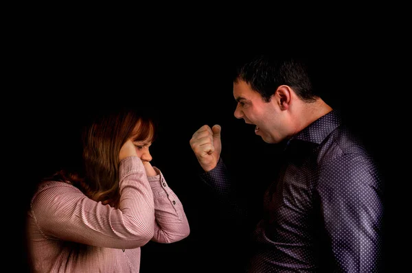 Casal tendo argumento - conceito de briga familiar — Fotografia de Stock