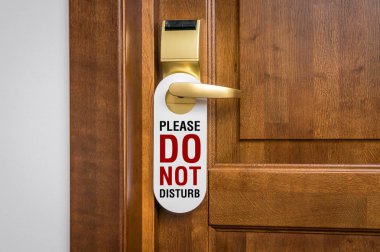 İşareti ile otel odanın kapısını lütfen rahatsız etmeyin