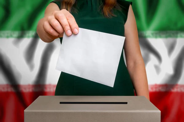 Eleição no Irão - votação na urna — Fotografia de Stock