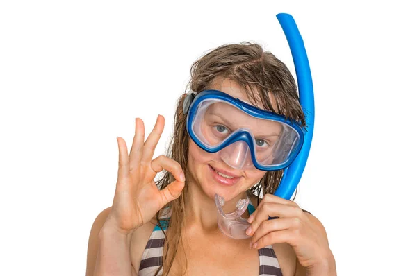 Vrouw met snorkelen masker om te duiken op wit wordt geïsoleerd — Stockfoto