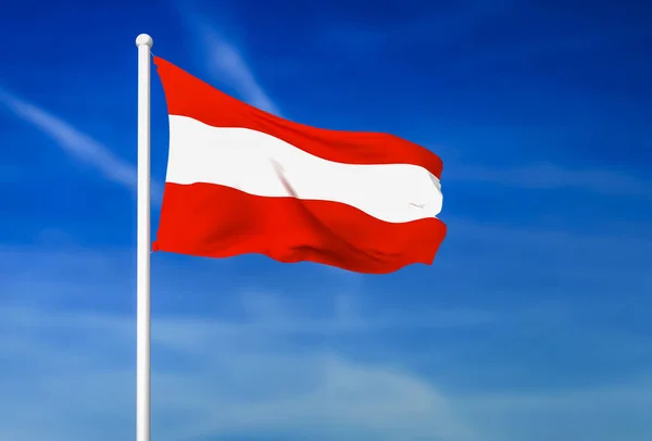 Flagge von Österreich auf blauem Himmel — Stockfoto