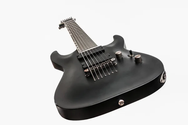 Bajo eléctrico negro guitarra aislada en blanco — Foto de Stock