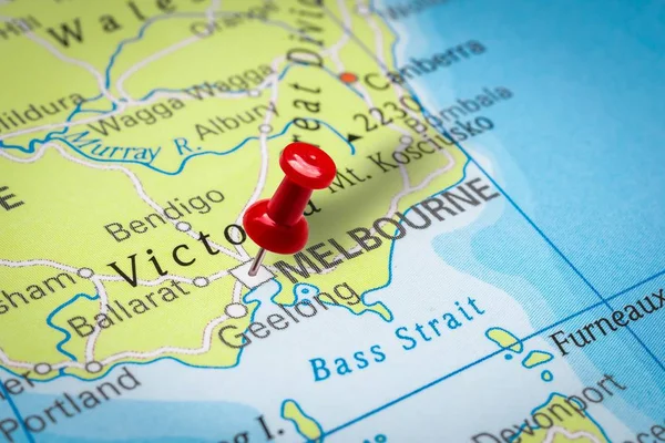 Anstecknadel zeigt auf Melbourne City in Australien — Stockfoto