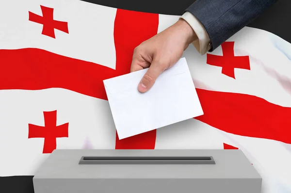 Verkiezing in Georgië - stemming bij de stembus — Stockfoto