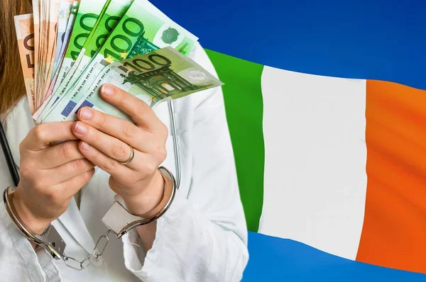 Korupcja i przekupstwo medyczne w Irlandii — Zdjęcie stockowe