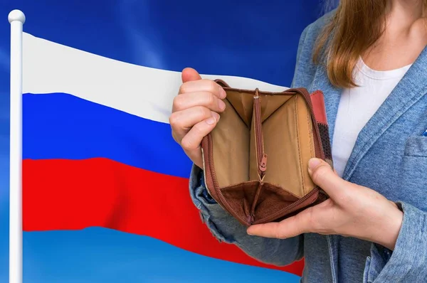 Szegény ember üres pénztárcával Oroszországban. — Stock Fotó