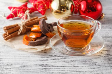 Çay bardağı, çam Mısır ve ornamen Noel tatil arka plan