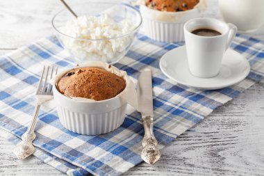 kek ve kahve ahşap tablo