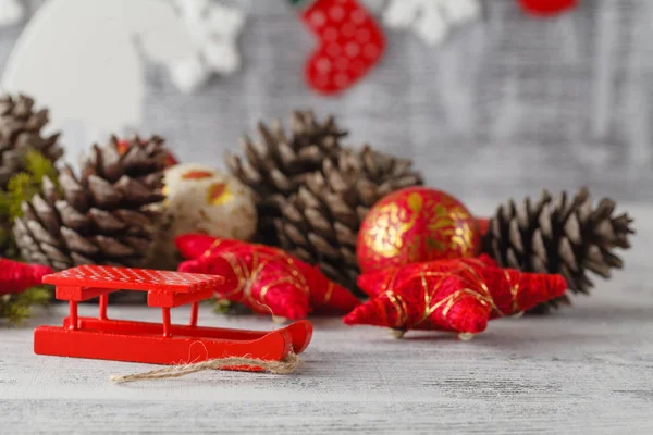 Fondo de Navidad con decoraciones navideñas — Foto de Stock