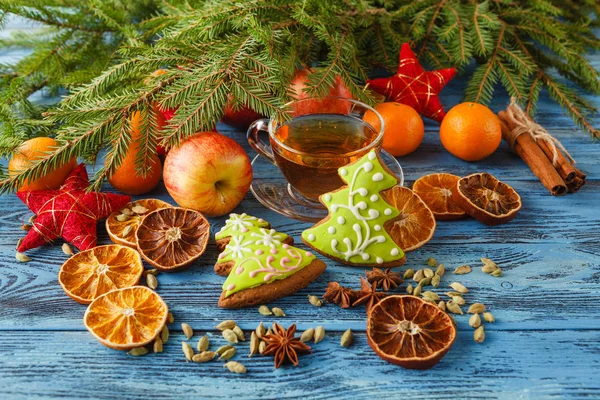 Çay bardağı ile Noel tatil arka plan