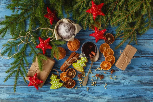 Sıcak şarap içecekler düzenleme, baharatlı ve tatlı ile eski wo vurdu