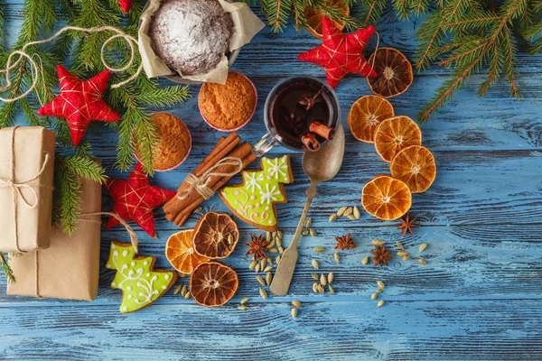 Noel içki masasında