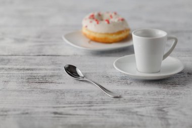 Sevgililer günü için gıda mevcut. Çörek ve kahve