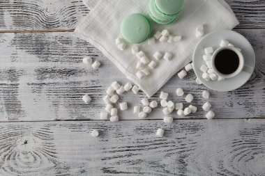 Kahve ve süt macaroons ile