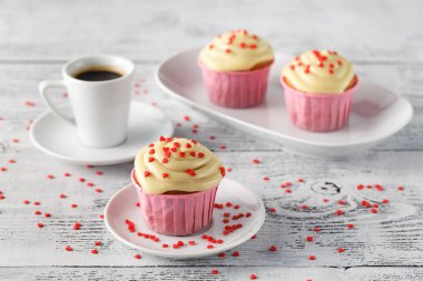 Espresso kahve Kupası ve kekler