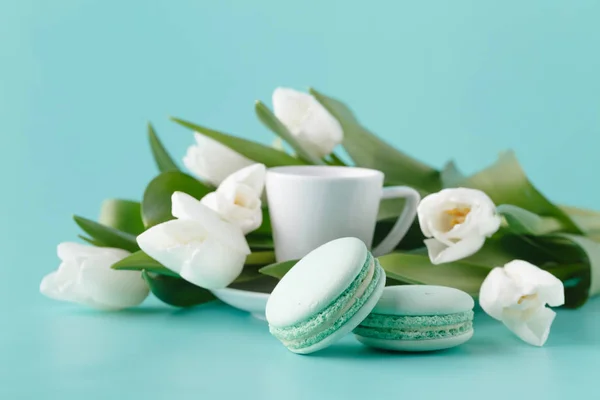 Café y tulipanes — Foto de Stock