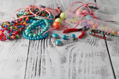 Montaj Kutusu w ile bohem tarzı polimer kil takı