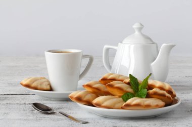 Kahve ile Fransız kurabiyeleri
