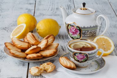 Ev yapımı kurabiye / Fransız çay pasta kurabiye servis bir çiçek