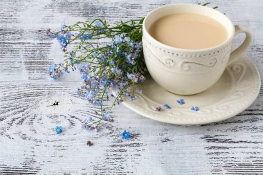 Bahar buket unut-bana su sabah ışınlarının renkler