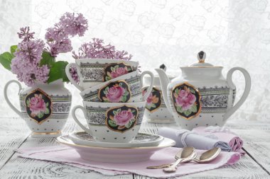 Boho stil Lila çiçek dekorasyon ile kurmak