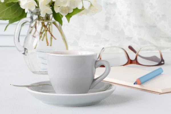 Breakfast with coffee and notebook — Stock Photo, Image