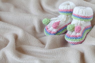 Yeni doğan ayakkabı konseptiyle Bebek Duyuru