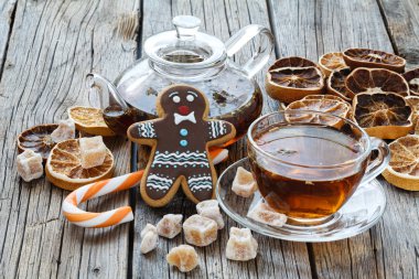 Noel tes şenlikli kuru portakal ile