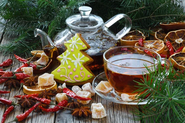 Традиционный украшенный рождественский чай — стоковое фото