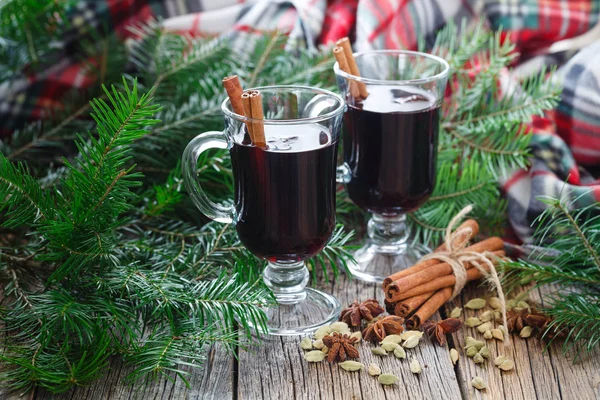 Boże Narodzenie alkohol napój grzane wino — Zdjęcie stockowe