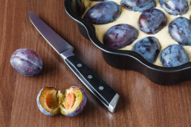 Bölgesel hasat meyve taze Erik pasta