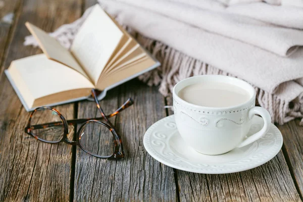 Comfort tea with warm wool plaid and sweets — Stock Photo, Image