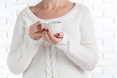 Kahve holding kadının eller