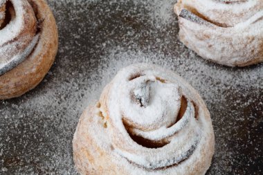 Taze pişmiş tarçın rulo pişirme tepsisi çelik