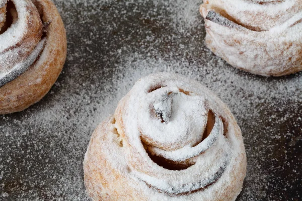 Taze pişmiş tarçın rulo pişirme tepsisi çelik