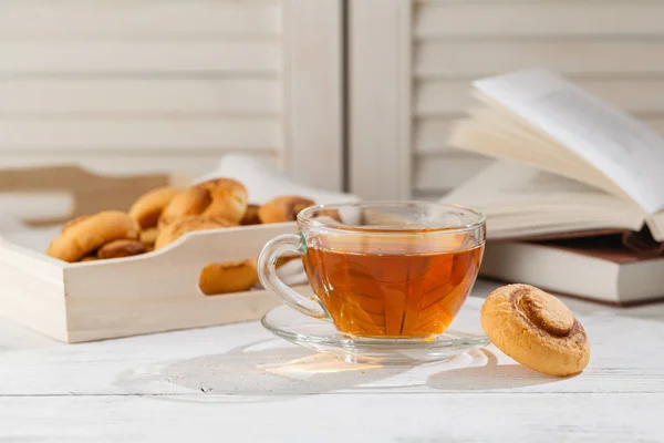 Tök snickerdoodles cookie-kat és a csésze tea — Stock Fotó