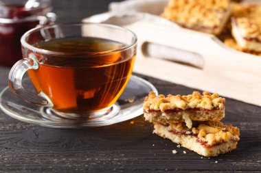 Gingebread çerezleri Noel akşam çayla