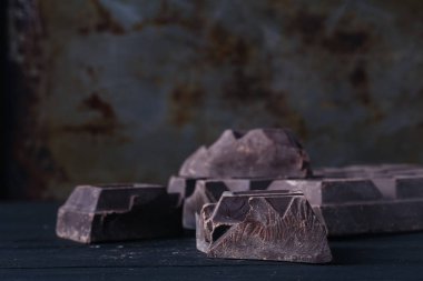 Crunch karanlık chocolat rustik masa