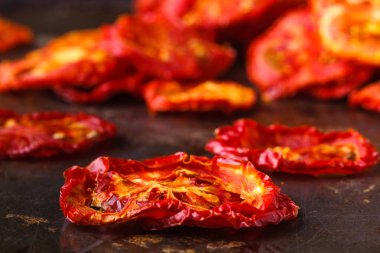 kırmızı domates Kurutulmuş