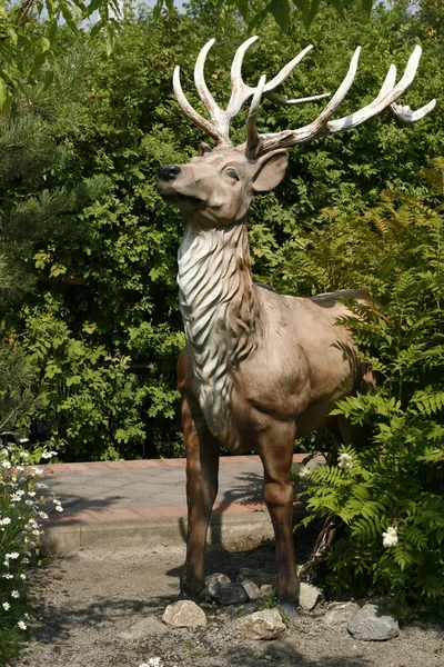 Asil geyik. Taş Heykel Park.