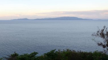 Dağların güzel koy bir görünüm.