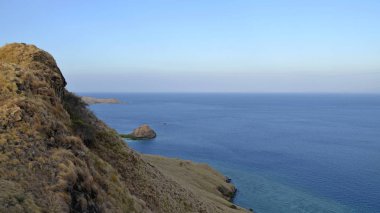 Büyük bir Körfezi'ne bakan.