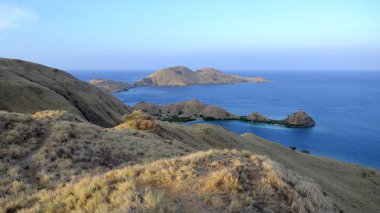 Büyük bir Körfezi'ne bakan.